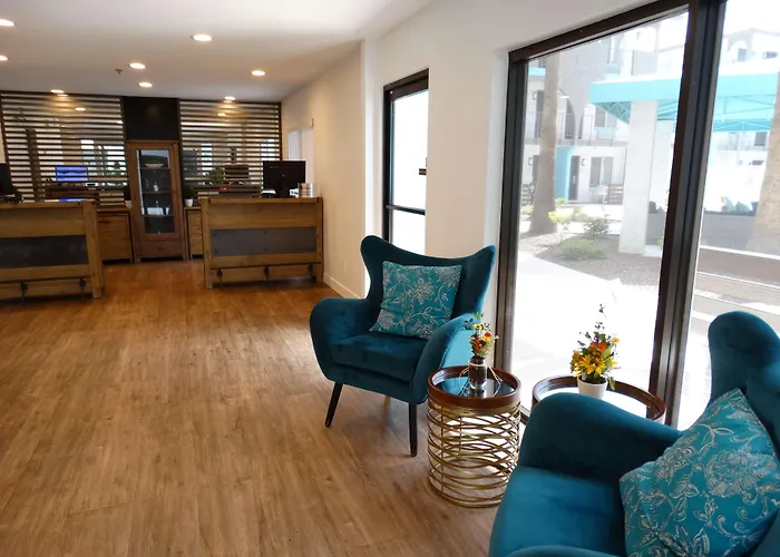 Bixby Hotel 3*